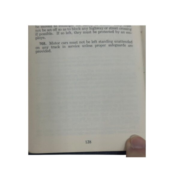 Norfolk & Western Railway Company Operating Rules 1967 Edition Hardcover Book - Picture 4 of 15